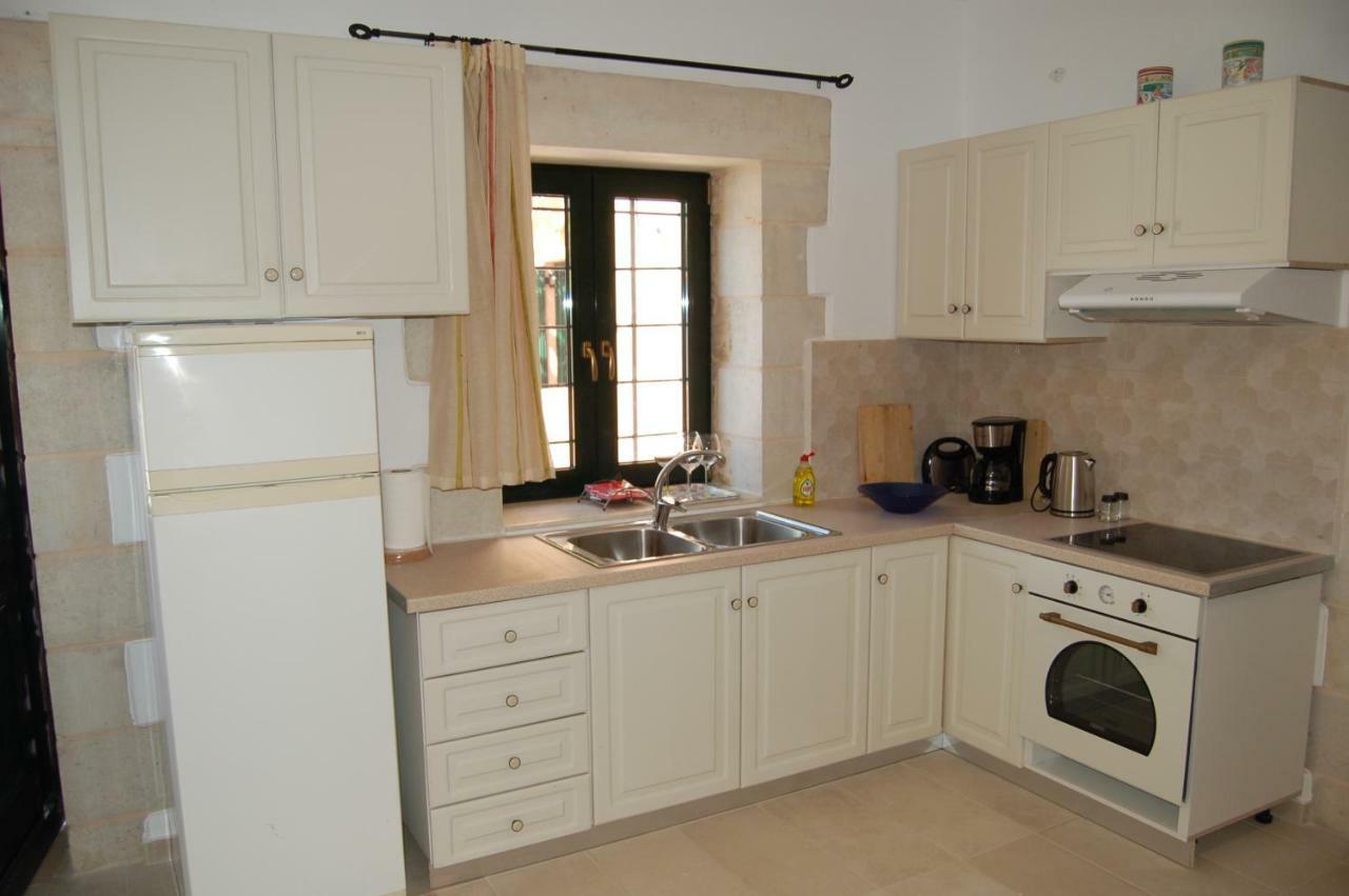 Vrondos Apartments Faneromeni  Bagian luar foto